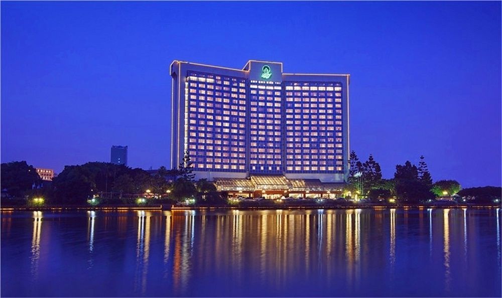 Fuzhou Lakeside Hotel Екстер'єр фото