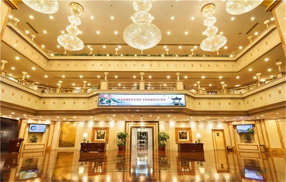 Fuzhou Lakeside Hotel Екстер'єр фото