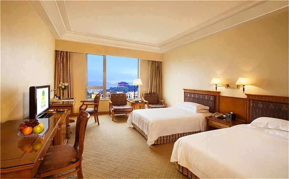 Fuzhou Lakeside Hotel Екстер'єр фото