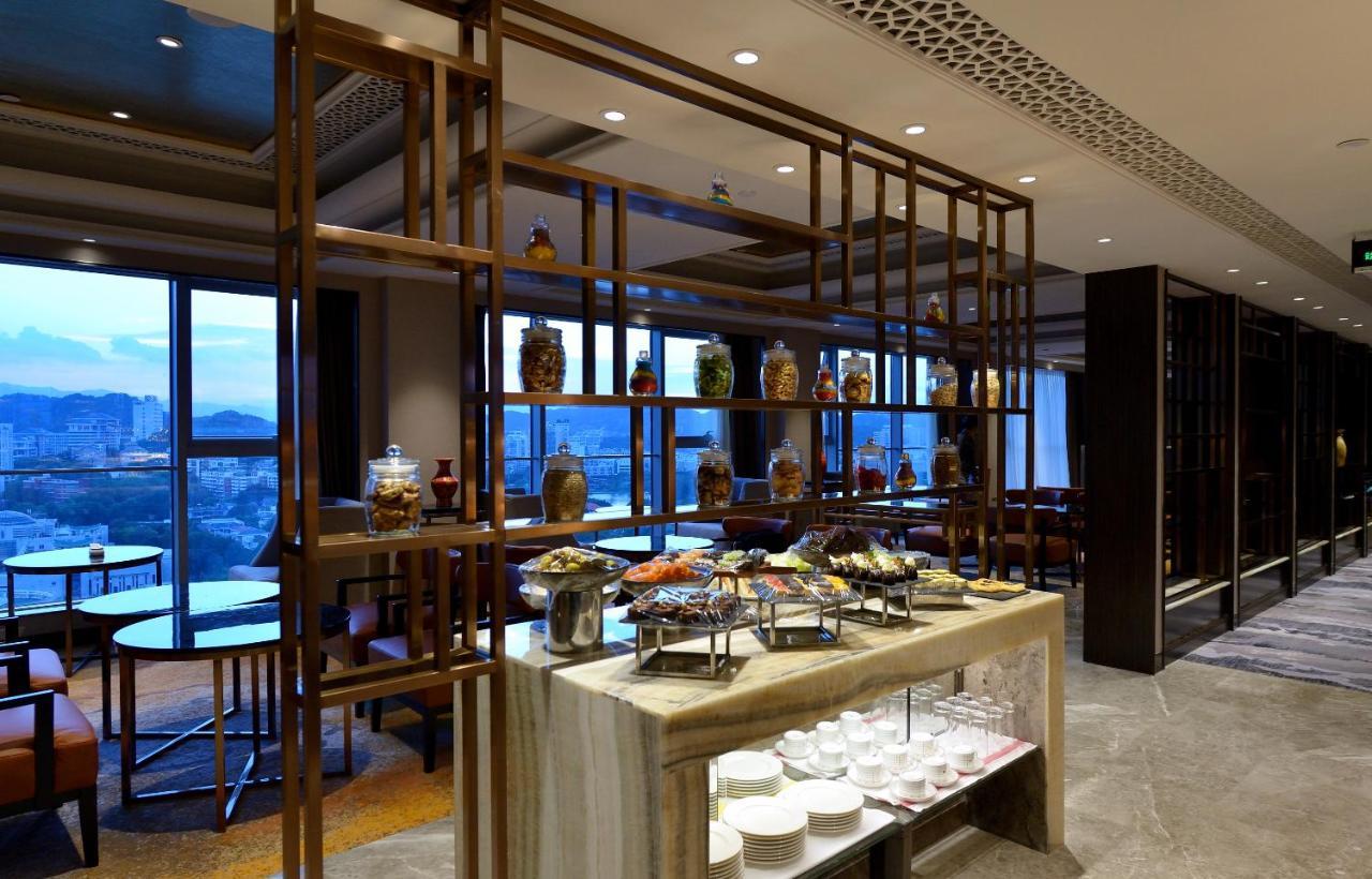 Fuzhou Lakeside Hotel Екстер'єр фото
