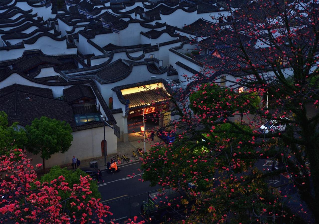 Fuzhou Lakeside Hotel Екстер'єр фото